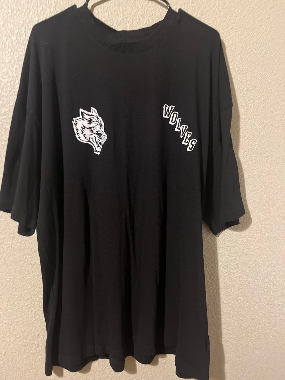 Darc sport forever, wolves men’s T-shirt, new without tags size 3 XL